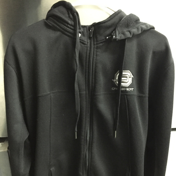 One Shot Black Sweater Medium - Picture 1 of 4